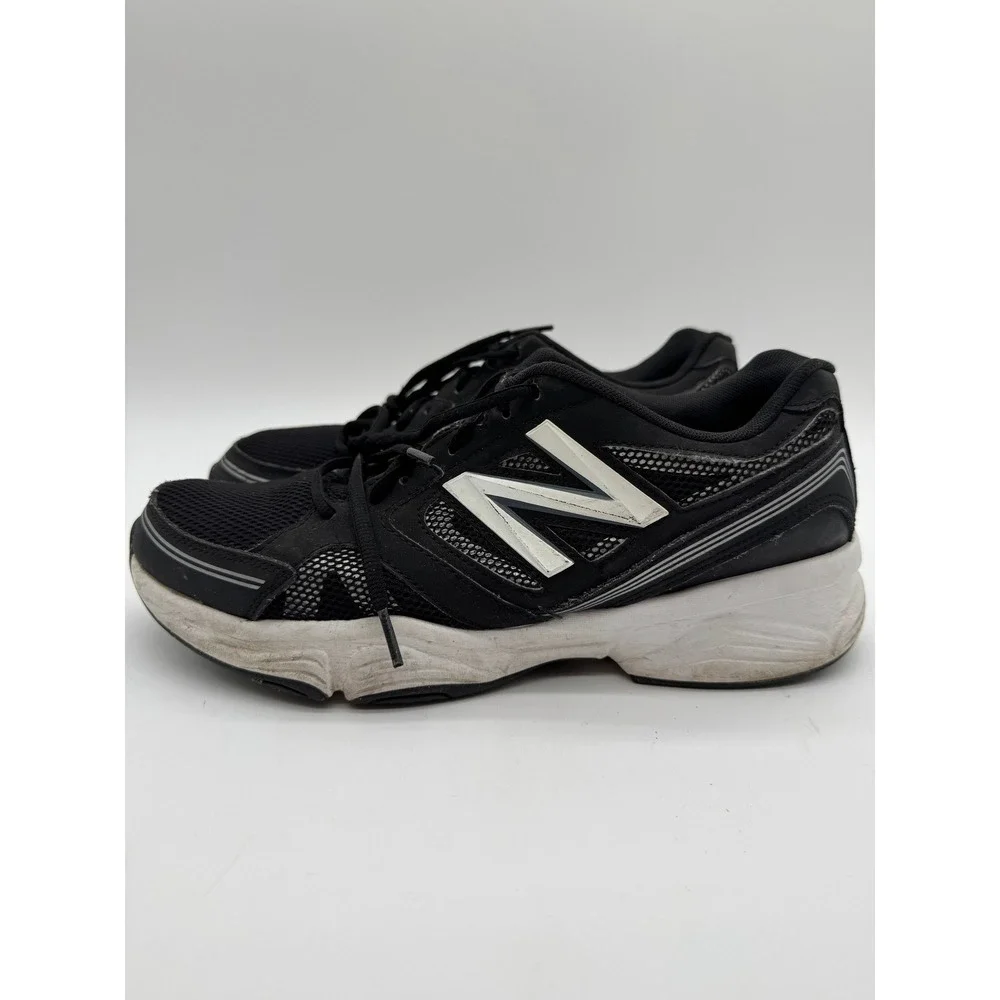 New Balance 1540v2 Men's US Size 10 Black White Running Athletic Shoes